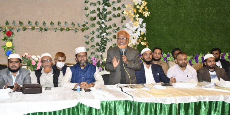 ঢাকা মহানগরী দক্ষিণের থানা আমীর ও সেক্রেটারিদের শিক্ষাশিবিরে আমীরে জামায়াত ডা. শফিকুর রহমান দেশের এই নাজুক পরিস্থিতিতে মুল দায়িত্বশীলদেরকে সর্বোচ্চ ঝুঁকি নিয়ে ভূমিকা পালন করতে হবে