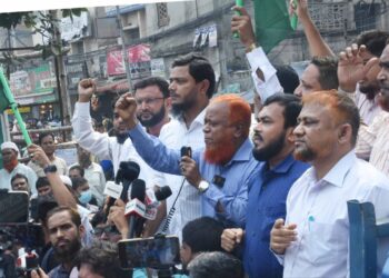 জনগণকে সাথে নিয়ে তফসিল ঘোষণার যেকোনো ষড়যন্ত্র বানচাল করে দেওয়া হবে