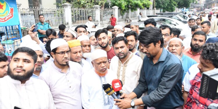 শ্রদ্ধা-ভালোবাসায় চিরনিদ্রায় শায়িত ব্যারিস্টার আব্দুর রাজ্জাক