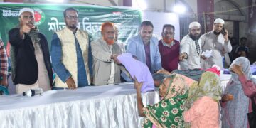 ঢাকা-৬ সংসদীয় এলাকায় জামায়াতে ইসলামীর উদ্যোগে শীতবস্ত্র বিতরণ