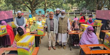 চাঁপাইনবাবগঞ্জে জামায়াতে ইসলামীর উদ্যোগে সেলাই মেশিন বিতরণ